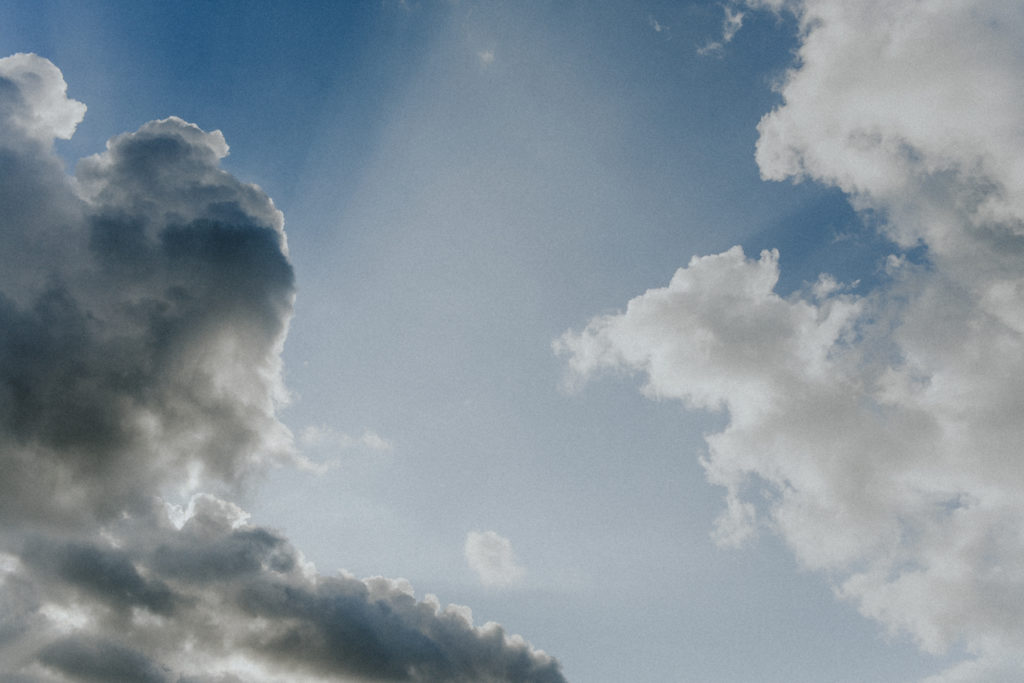 Ciel avec des nuages